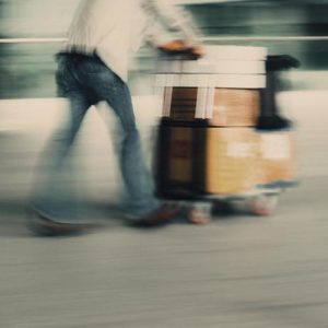 VOS DÉLAIS SONT NOS DÉLAIS. Notion forte de service, fabrication, expédition, livraison gérées pour répondre au mieux à vos attentes